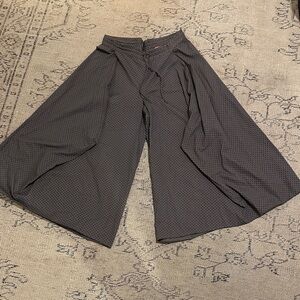 Tulsi Wide Leg Cropped Palazzo Pants in Charcoal size L